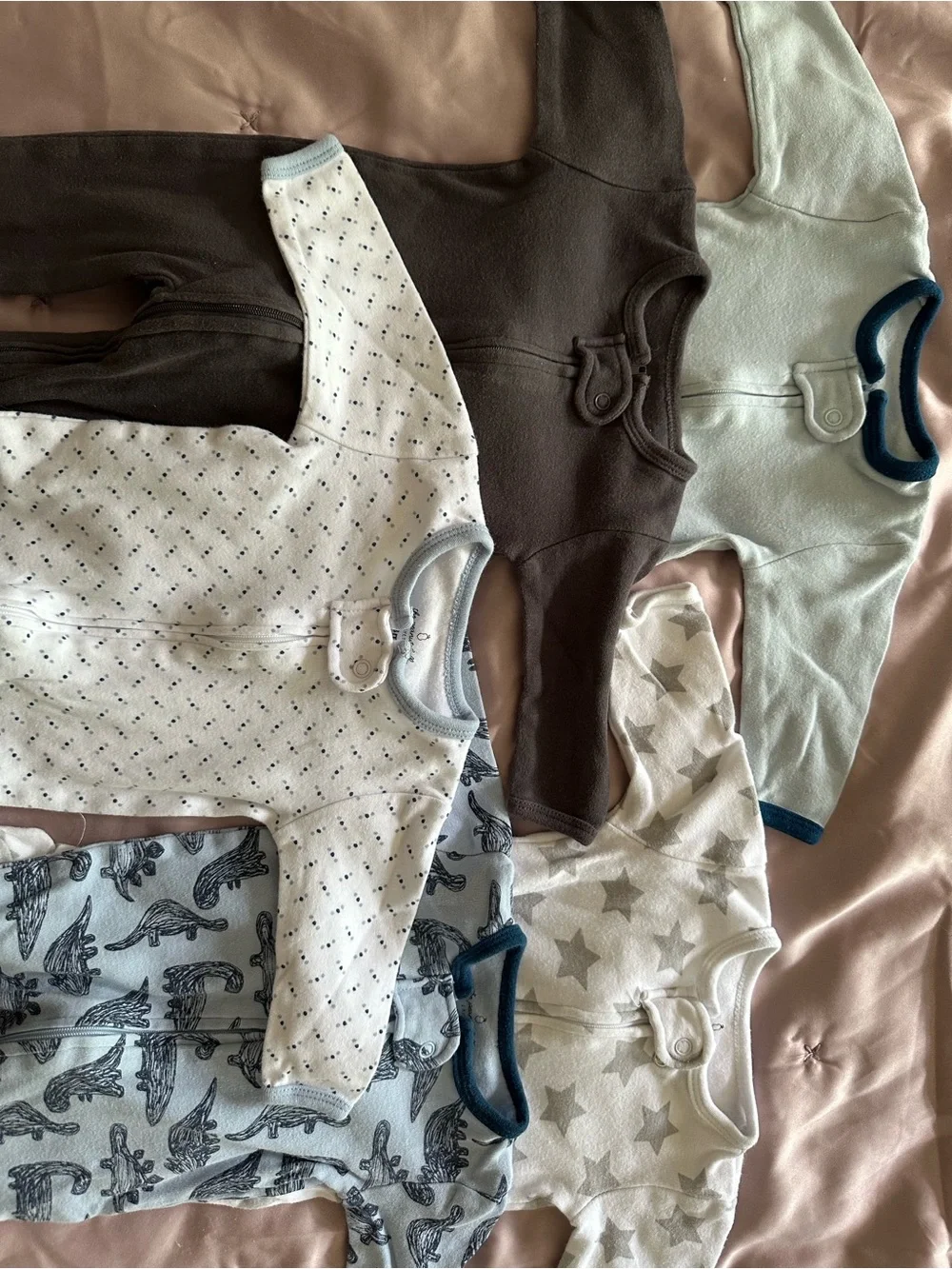 The Peanutshell 0-3 Month Layette Footed Sleepers Pajamas Onesies Multicolor